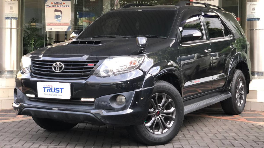 TOYOTA FORTUNER FORTUNER 2.5 G AT VNT TRD DIESEL AT 2014